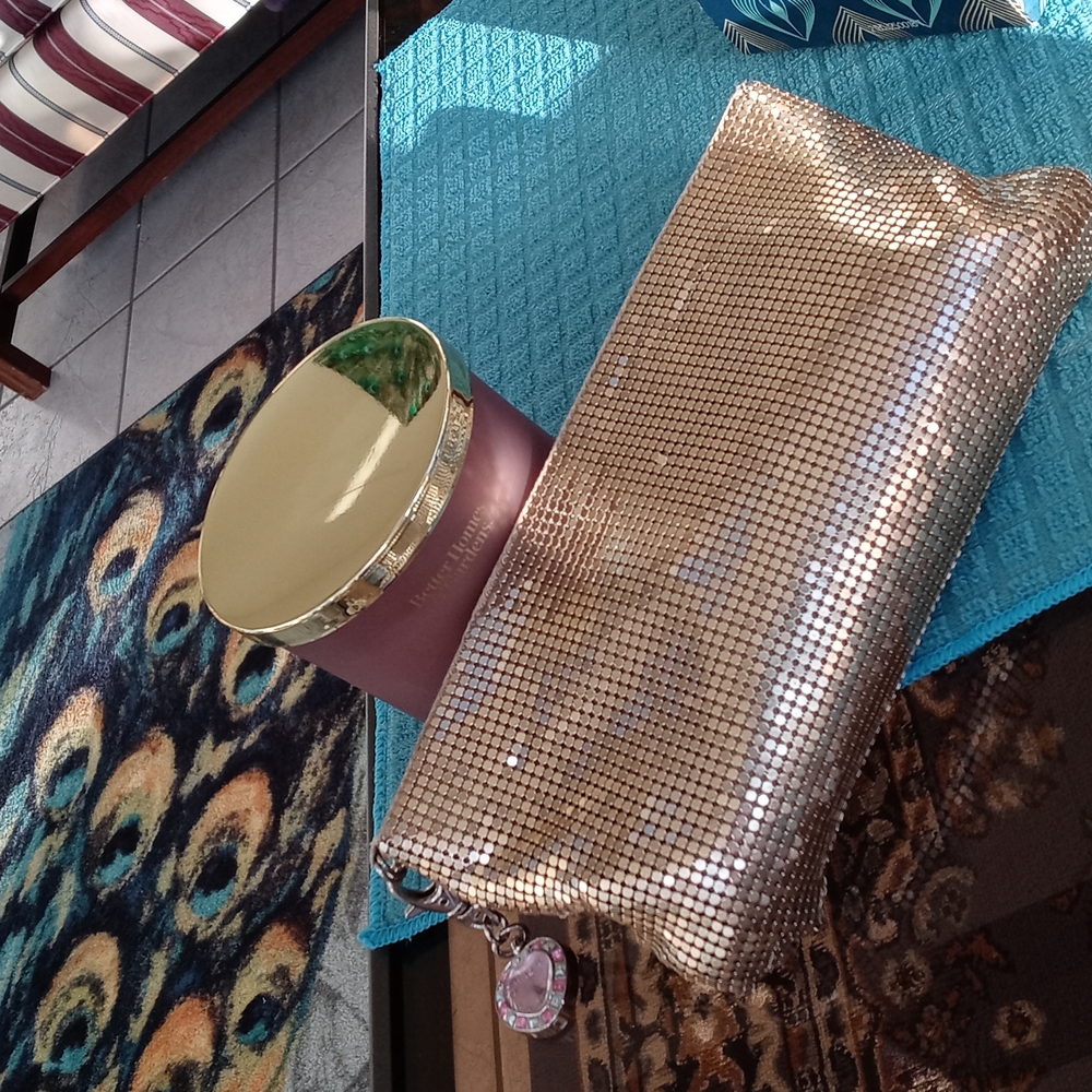 Guess Mesh Cosmetic Case